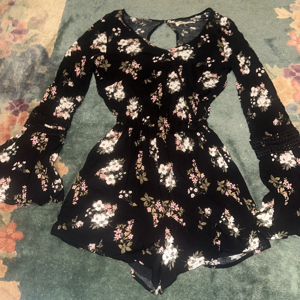 Vintage Hollister floral black and pink romper size xs
